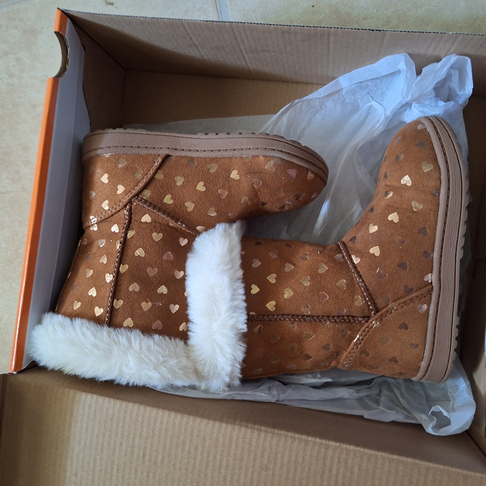 Kids Tan Heart Boots